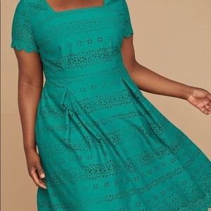 Green Lane Bryant midi dress Size 28.  NWB.